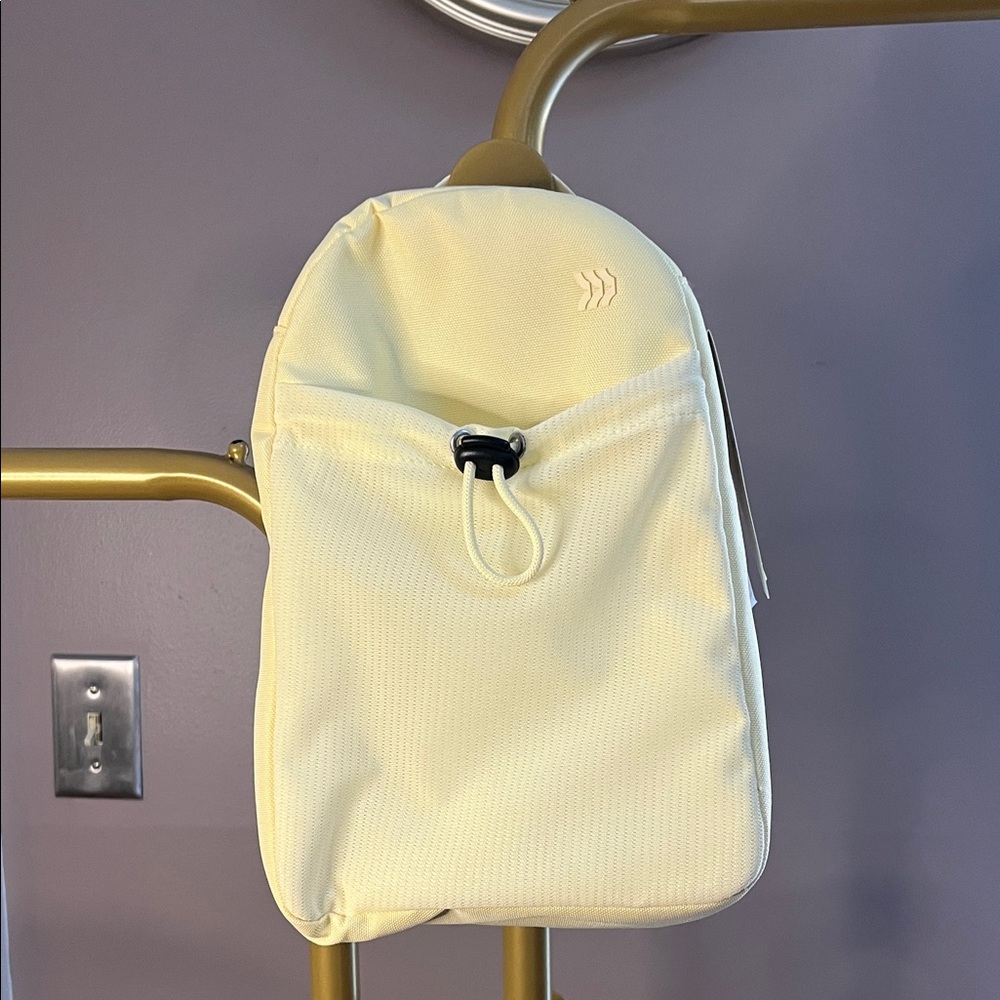 Light Yellow / Cream Lunch bag by All in Motion - NWT